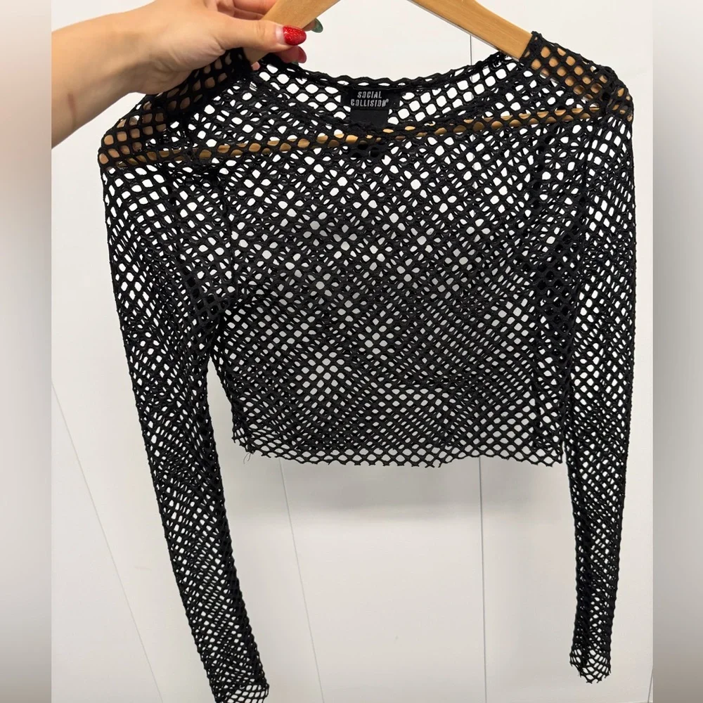 Hot Topic Black Fishnet Long Sleeve Top - Picture 1 of 4